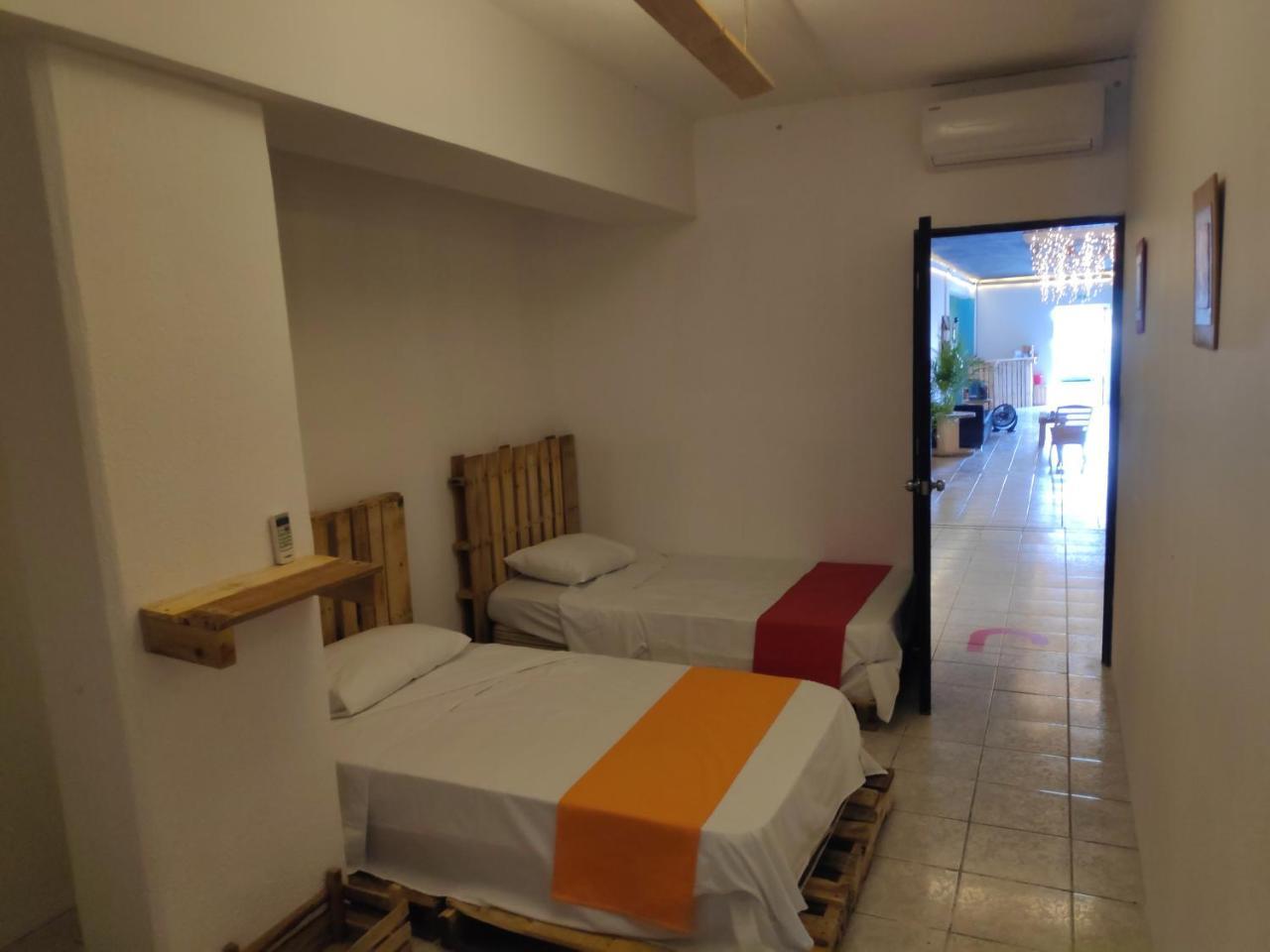 Hostel Morenita Linda *